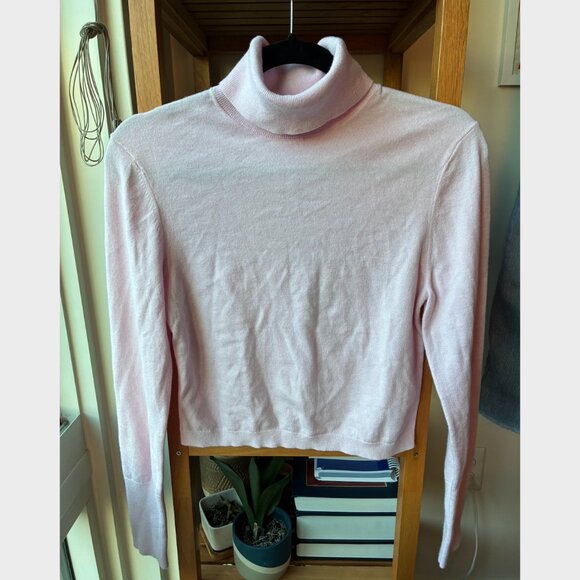 Express NWT Pink Airy Soft Turtleneck Cropped Sweater - Size M - Picture 8 of 8